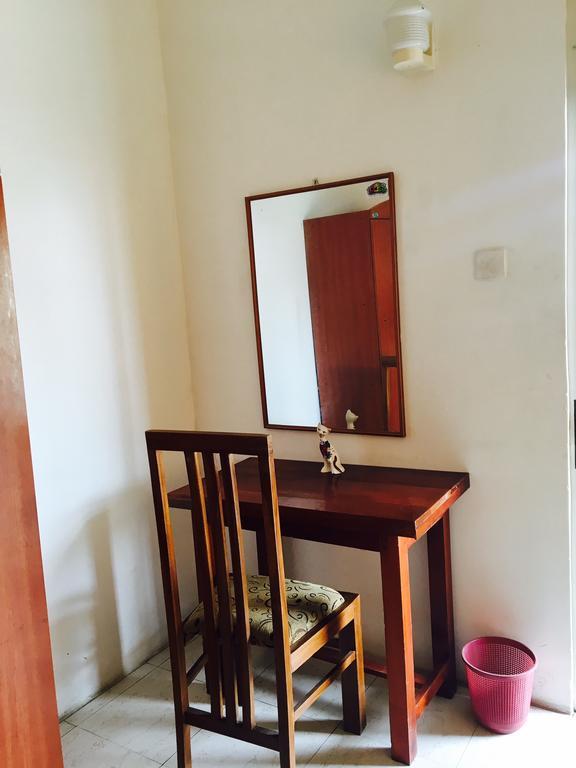 The Finz Hotel Hikkaduwa Bagian luar foto