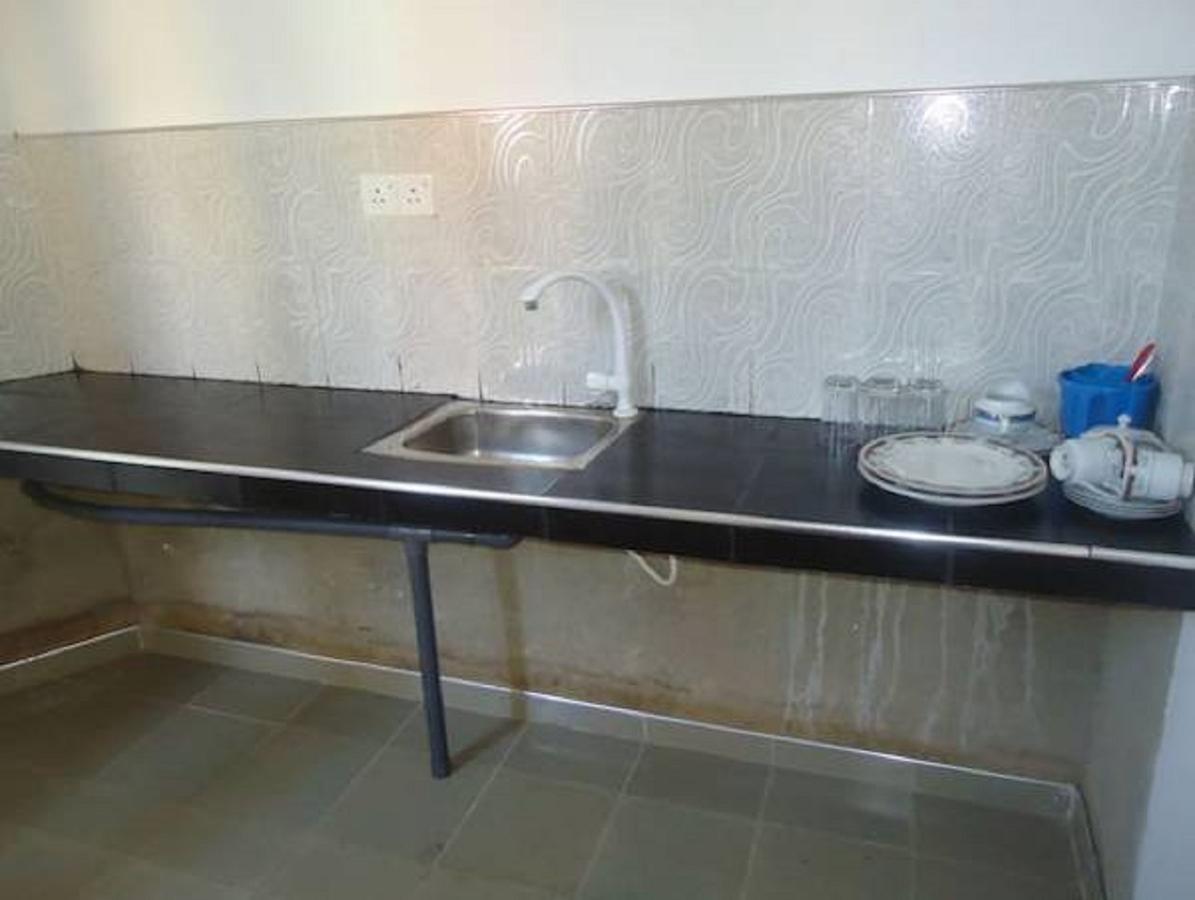The Finz Hotel Hikkaduwa Bagian luar foto
