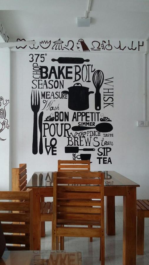 The Finz Hotel Hikkaduwa Bagian luar foto